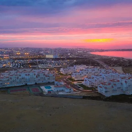 36 - Baleal Surf Village